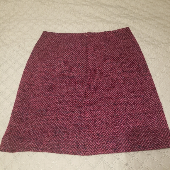 Loft Skirt - Picture 3 of 6